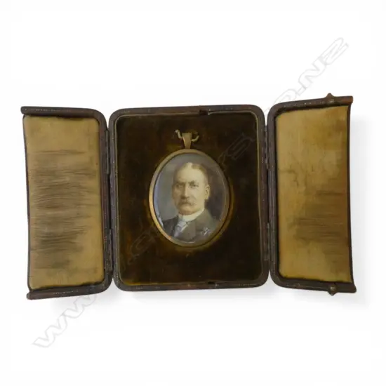 Leather hinged CASE VICTORIAN PORTRAIT MINIATURE PENDANT -  OF A GENTLEMAN, 55mm (H). Glass w flake chips