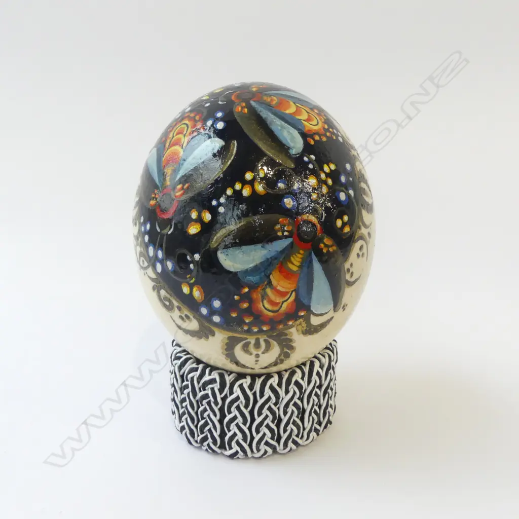 HAND PAINTED OSTRICH EGG + STAND Image 1++