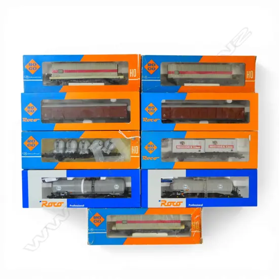 9 BOXED ROCO HO DB WAGONS 