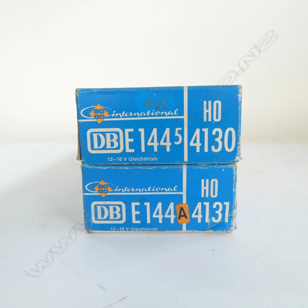 2 BOXED ROCO HO DB ELECTRIC LOCOMOTIVES: E144 4131A & E1445 4130 Image 1++