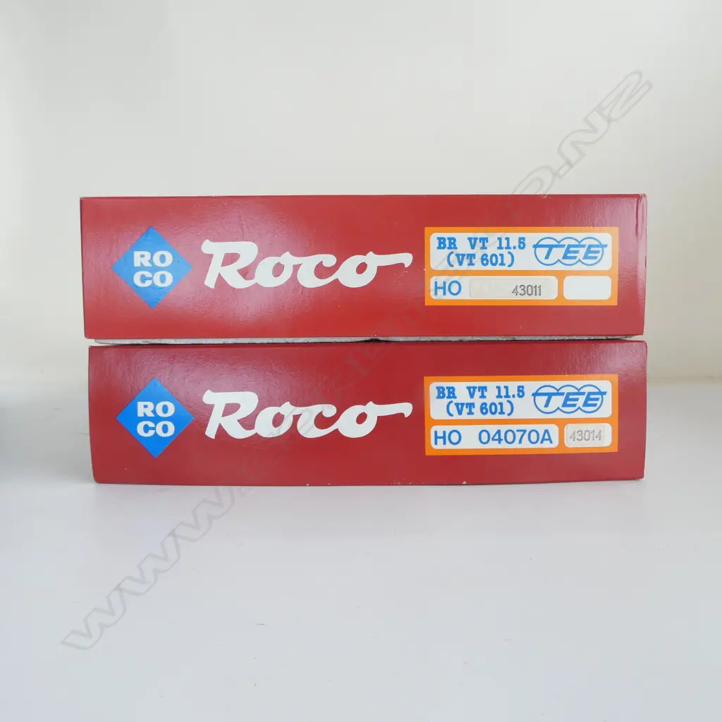 BOXED ROCO 4 PCE HO DB BR VT (VT601) DIESEL DRIVE TRAIN + MATCHING BOXED 3 COACH SET Image 1++