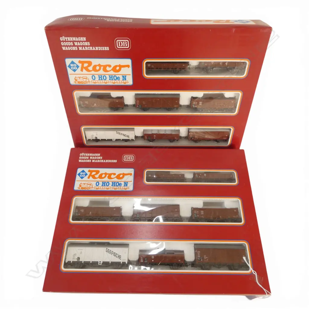 2 BOXED ROCO HO DB 44002 WAGON SETS  Image 1++