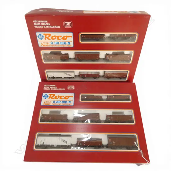 2 BOXED ROCO HO DB 44002 WAGON SETS 