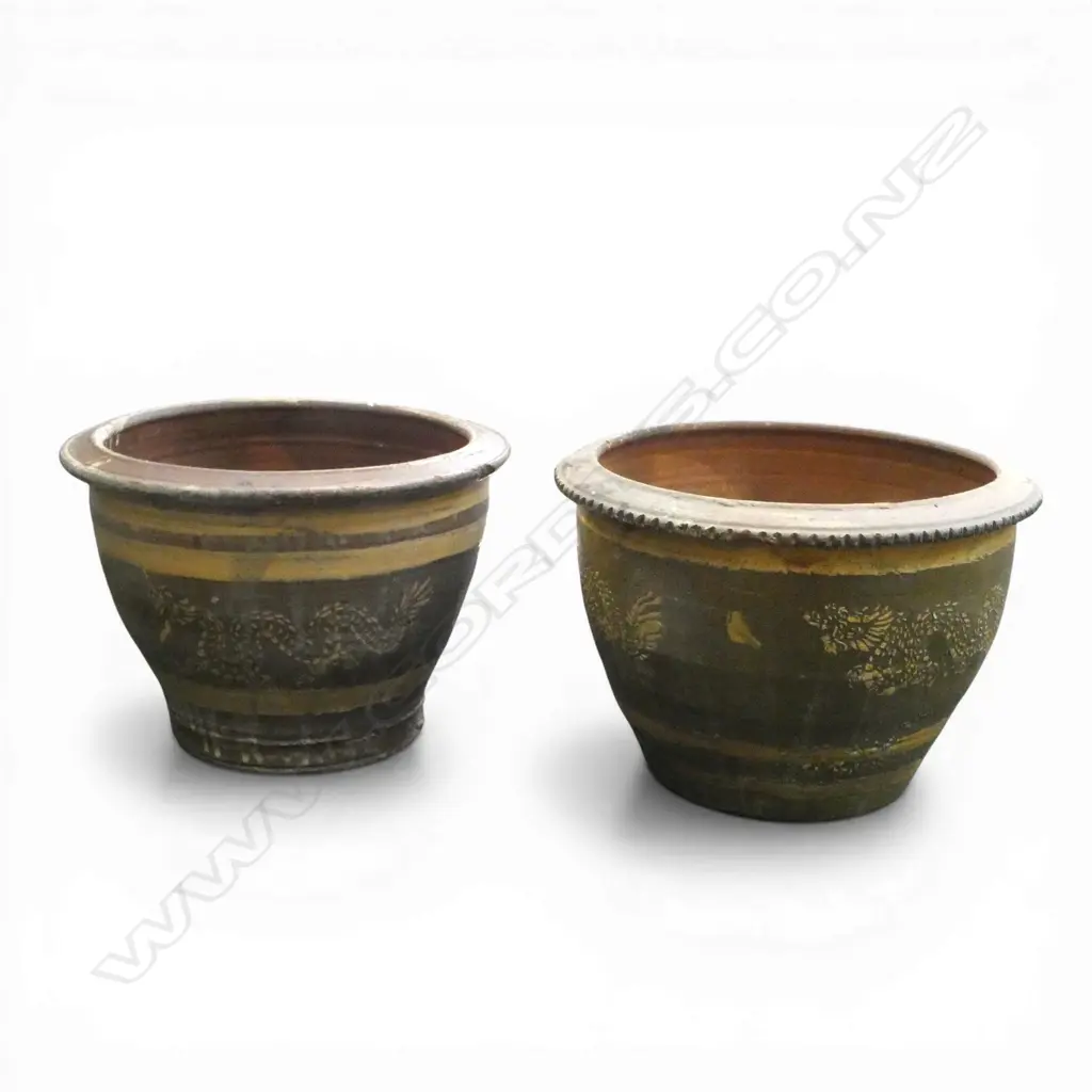 2 DRAGON GARDEN PLANTER POTS H.250mm Image 1++