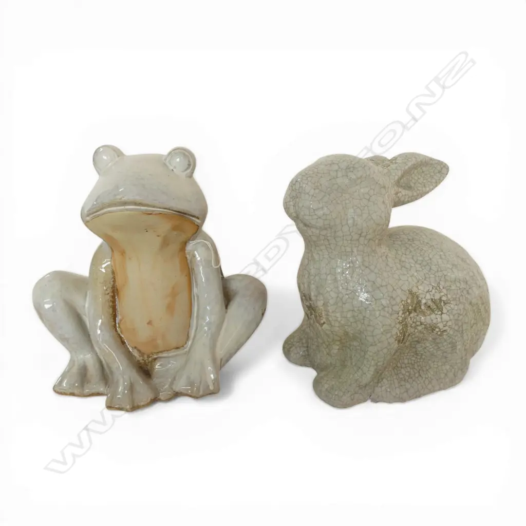 2 CERAMIC GARDEN ORNAMENTS, RABBIT 280 x 300mm & FROG, H.280 X 270mm Image 1++