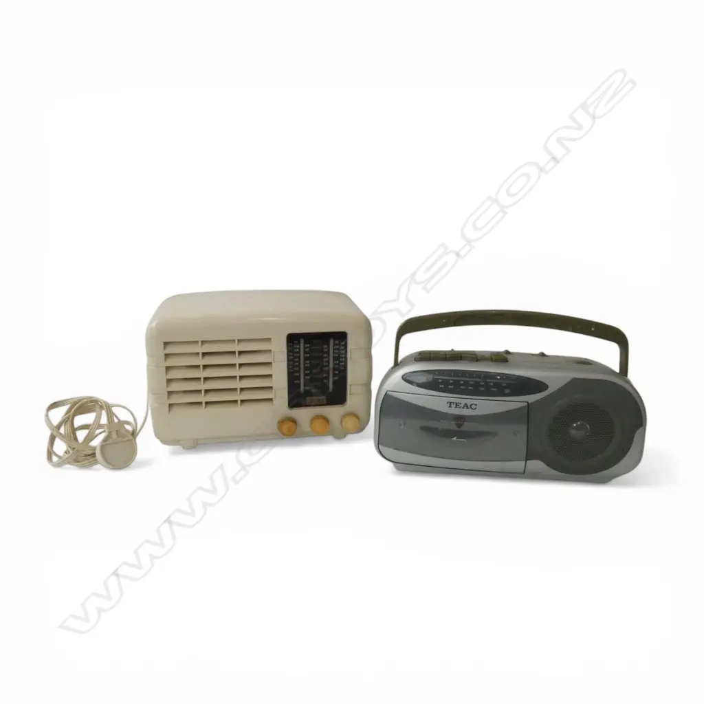 2 RADIOS; BELL & TEAC W.280mm Image 1++