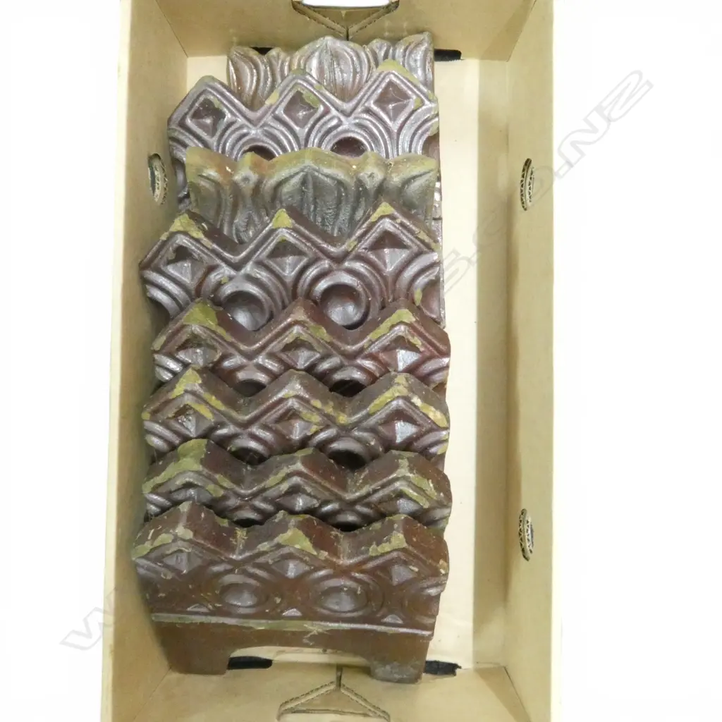 8 ANTIQUE GARDEN EDGING TILES Image 1++