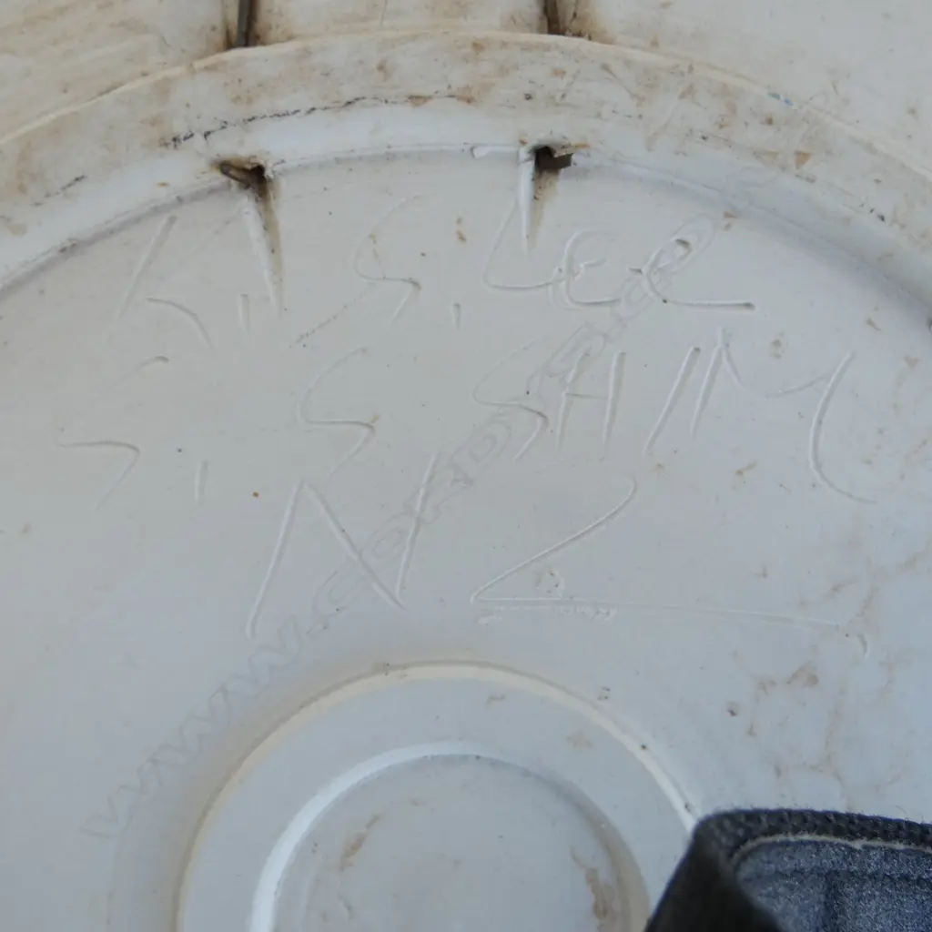 KEUM SUN LEE WALL HANGING BAS RELIEF CHARGER, Dia.400mm Image 1++