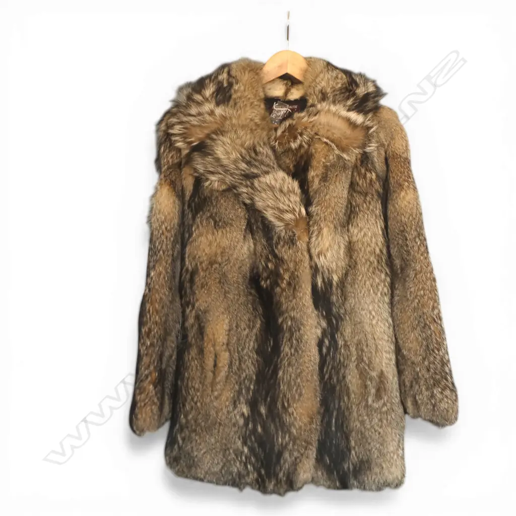 WOLF FUR COAT Image 1++