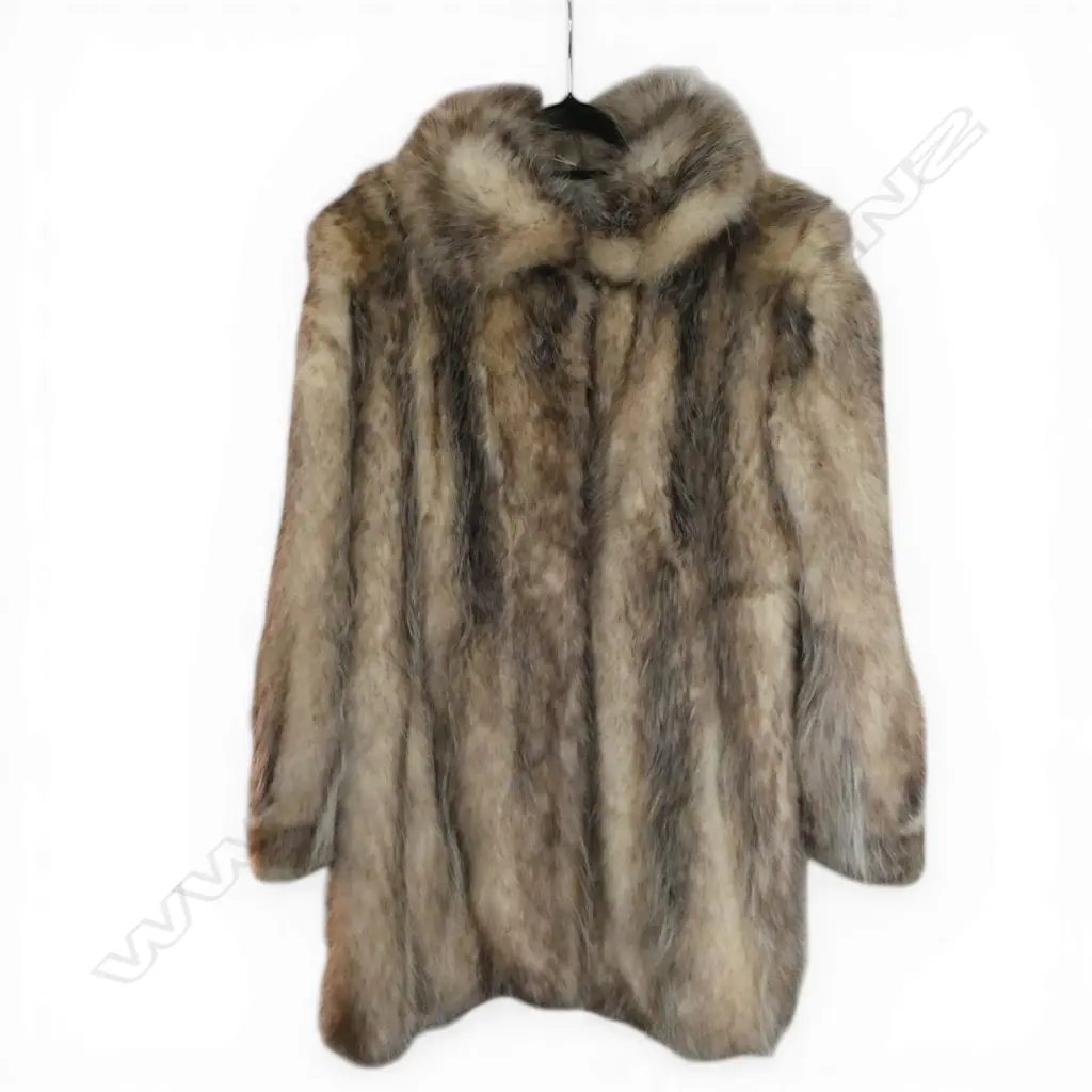 FUR COAT, small faults Image 1++