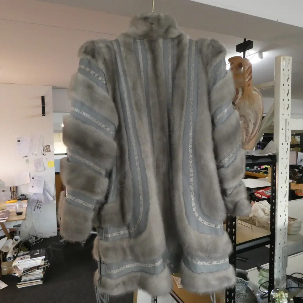 GREY MINK FUR & SNAKESKIN JACKET Image 1++
