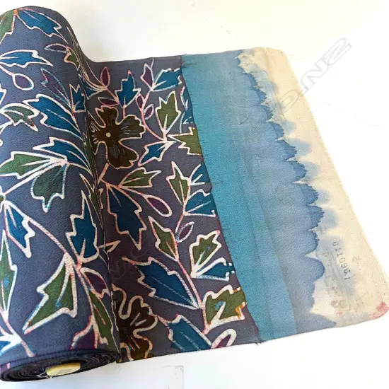 Unused 1980's NISHIJIN TEXTILE (Kyoto) JAPANESE leaf pattern on mauve SILK ROLL. L.12m. W.360mm. New old stock