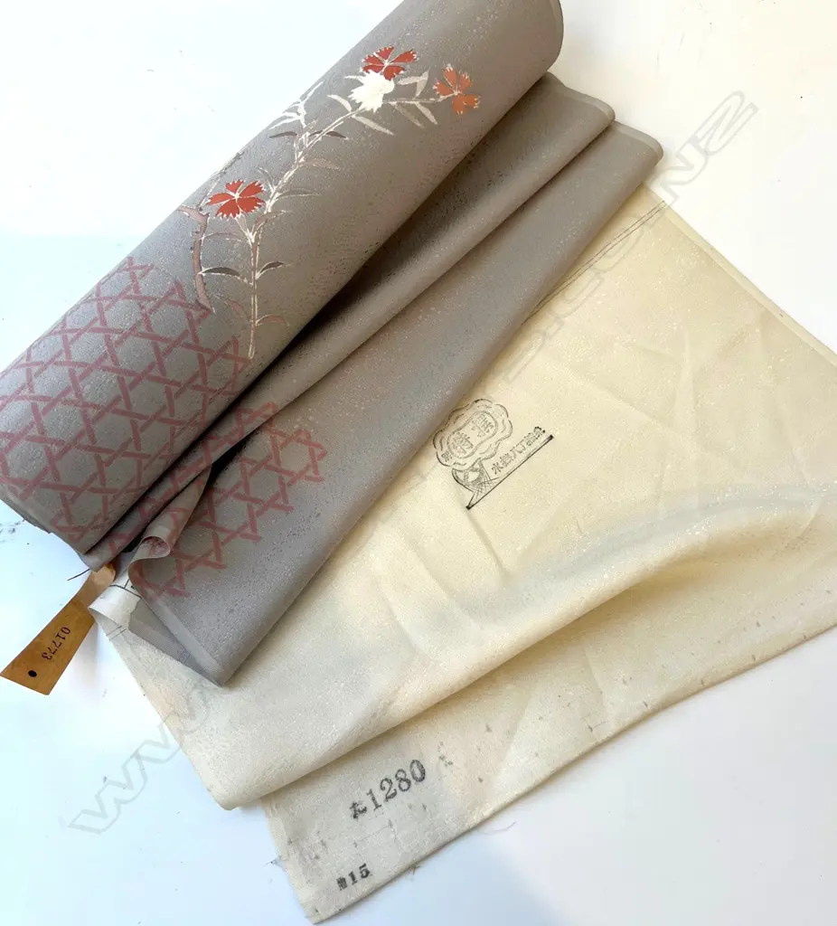 Unused 1980's NISHIJIN TEXTILE (Kyoto) JAPANESE grey w basket weave & blossom SILK ROLL. L.12m. W.360mm. New old stock Image 1++