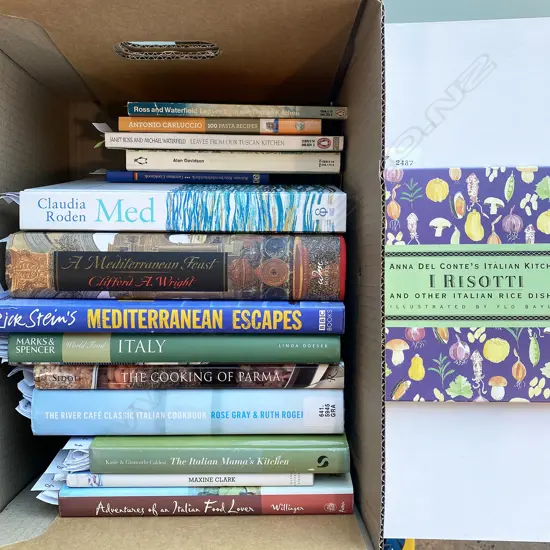 ITALIAN AND MEDITERRANEAN COOKERY, 15 VOLS, INCLUDING CLAUDIA RODEN, RICK STEIN, ROSE GRAY & RUTH ROGERS