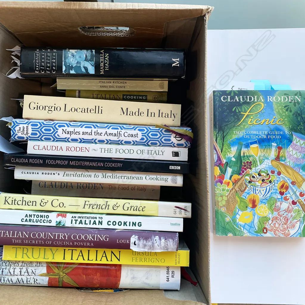 ITALIAN COOKERY, 15 VOLS, INCLUDING CLAUDIA RODEN, MARCELLA HAZAN, ANTONIA DEL CONTE, ANTONIO CARLUCCIO. Image 1++