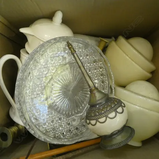 3 MILK GLASS LIGHT FITTINGS, CREAMWARE BURNER, PR BRASS CANDLESTICKS ETC