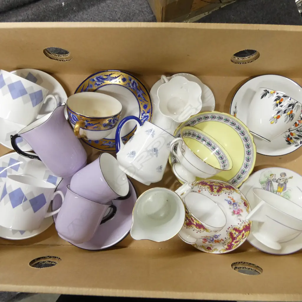 10 SHELLEY CHINA C/SS & 3 JUGS MIXED PATS Image 1++