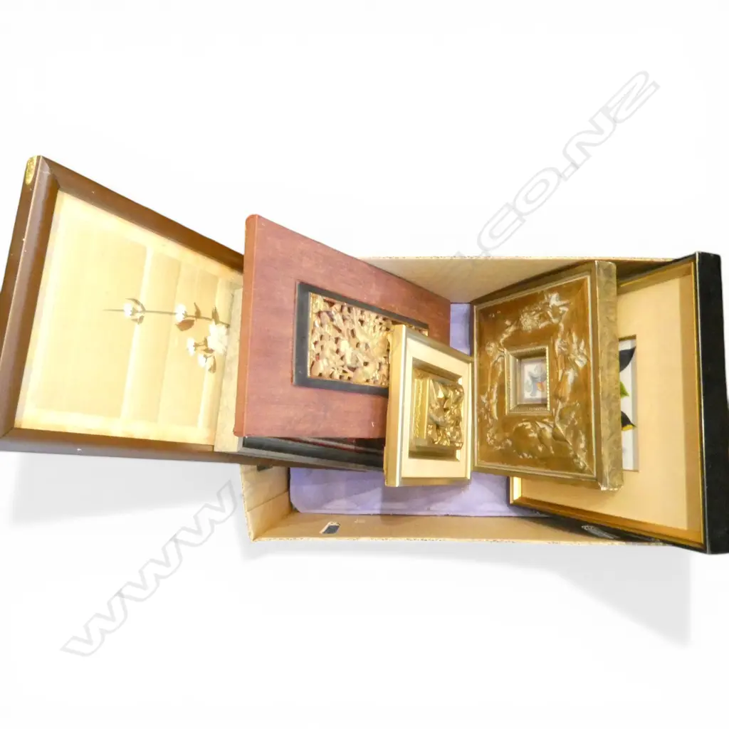 BOC OF ASST ORIENTAL CARVED PANELS + PAINTINGS etc Image 1++