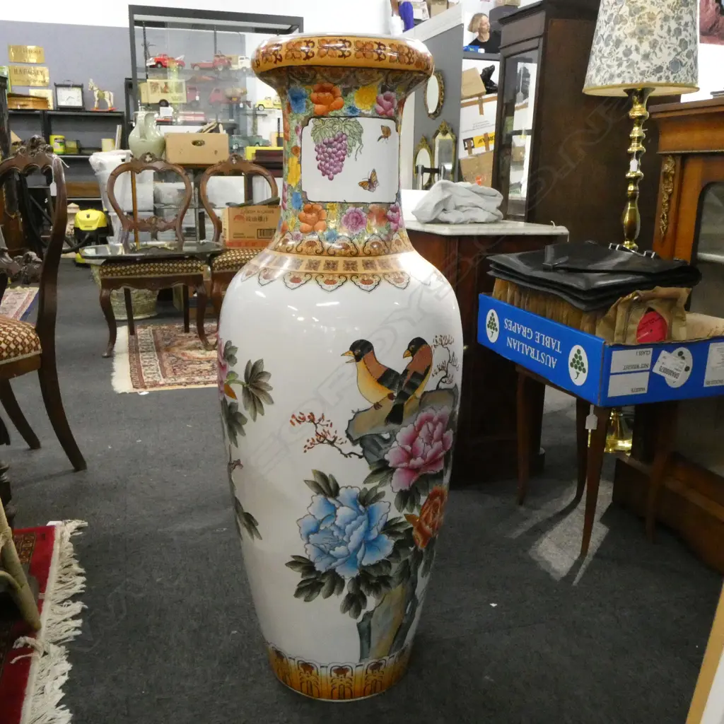 LG ORIENTAL VASE H.1050mm Image 1++
