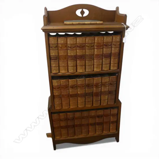 20thC OAK BOOKSHELF w. 25 Vols. OF HISTORIAN'S HISTORY OF THE WORLD + AUSTRALIA & NEW ZEALAND SUPPLEMENT 640x200x1245mm