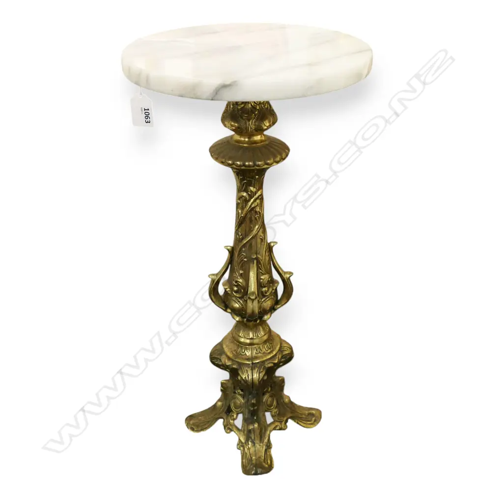 SMALL FRENCH STYLE BRASS SIDE TABLE WITH WHITE ONYX TOP, H.490mm Image 1++