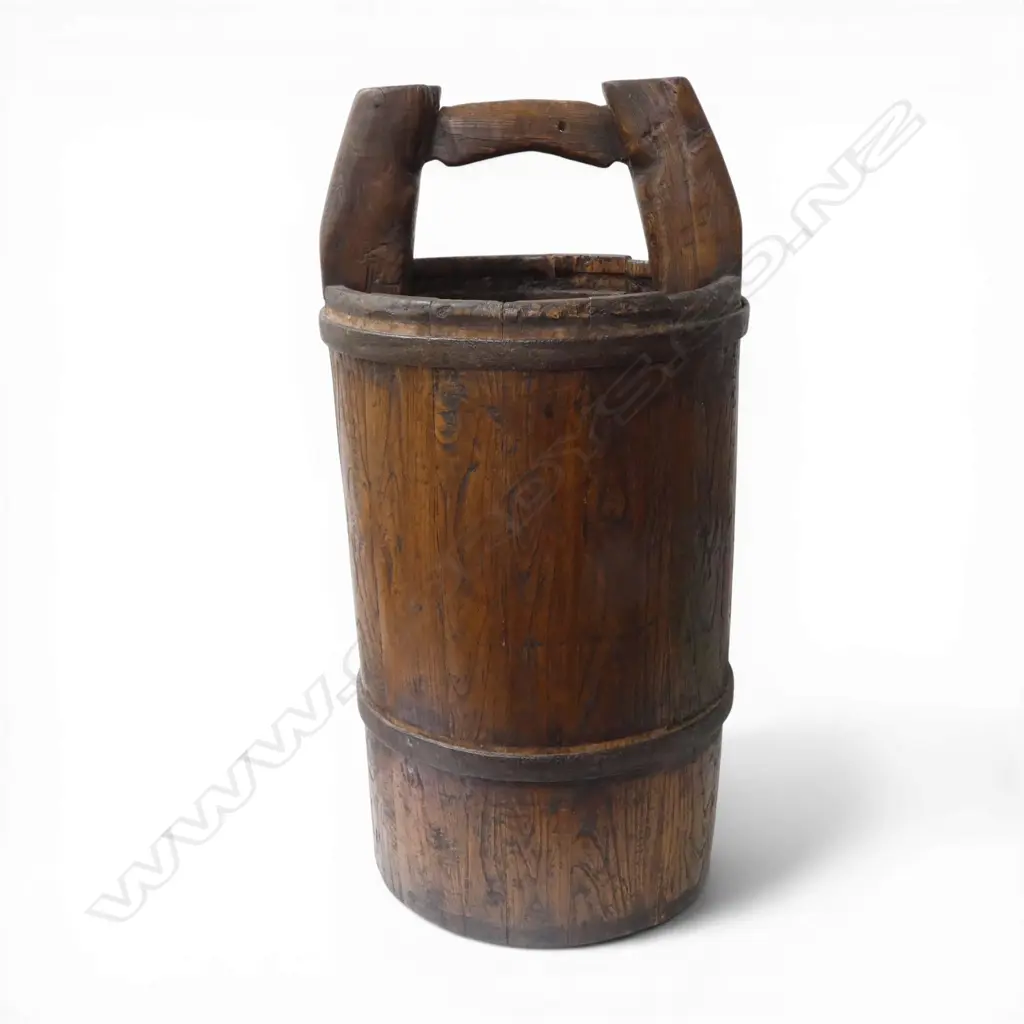 ANTIQUE LARGE CHINESE WOODEN STAVED WATER BUCKET, H.740MM, D.380MM Image 1++