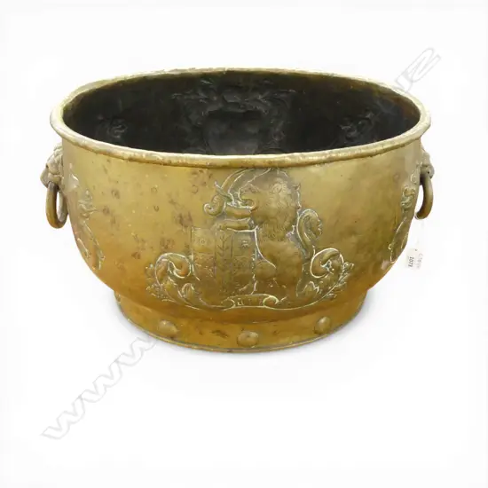 LG BRASS CONTAINER; LOG HOLDER / JARDINIERE? W.480mm 