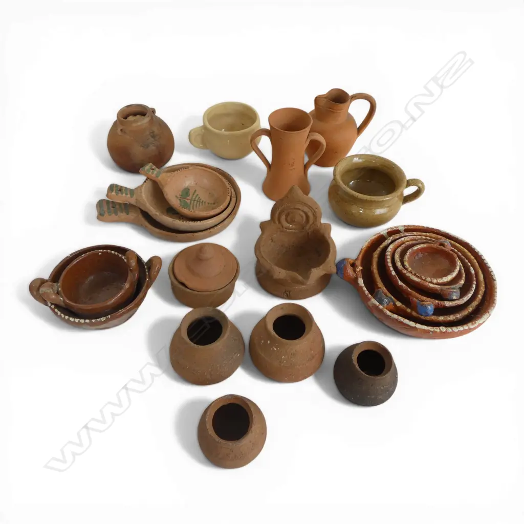 COLLECTION OF MOSTLY LOW-FIRED CERAMICS including mexico terracotta nesting bowls Image 1++