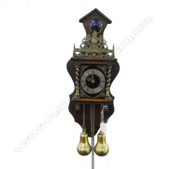 ANTIQUE STYLE WALL CLOCK 