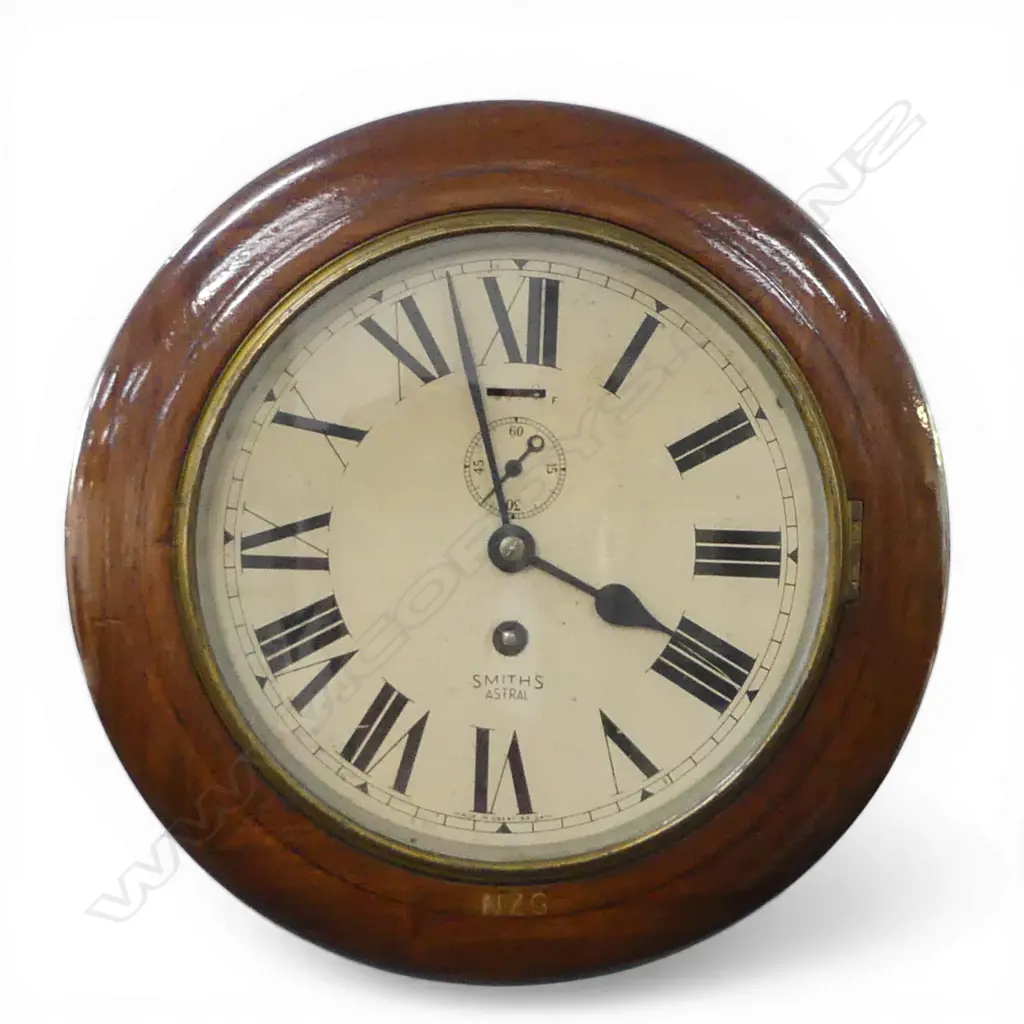 VINTAGE SMITHS ASTRAL CLOCK WORKING  W DOOR OPEN (WITH KEY) USED BY NZ GOVERNMENT, DIA 30MM Image 1++