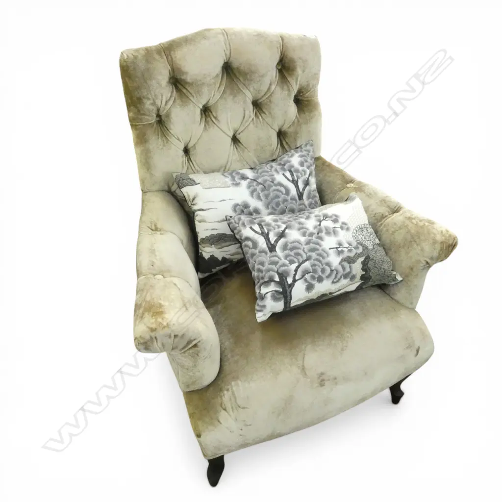 ANTIQUE BUTTON BACK ARMCHAIR IN MULBERRY HOME VELVET EX. BATTERSEA LONDON ANTIQUES FAIR Image 1++