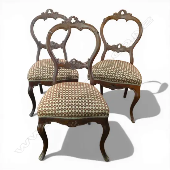 3 VICTORIAN BALLOON BACK CHAIRS H.970mm