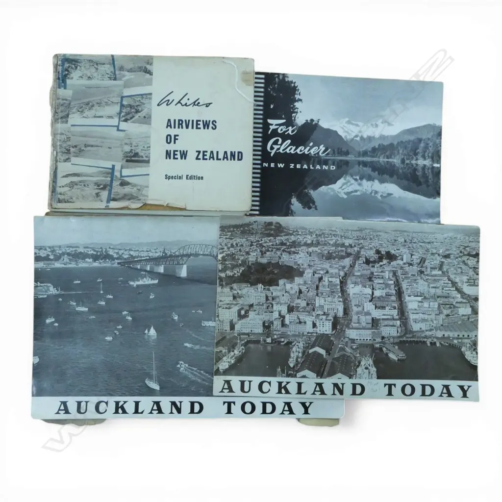ASST. WHITES AVIATION; AIRVIEWS OF NZ BOOK, 2 AUCKLAND TODAY, BOOKLET + NZ FROM THE AIR Image 1++