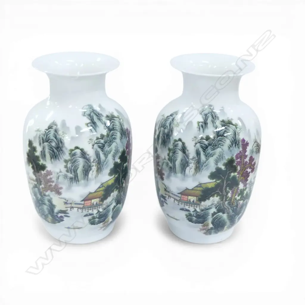 PR CHINESE VASES H.215mm Image 1++