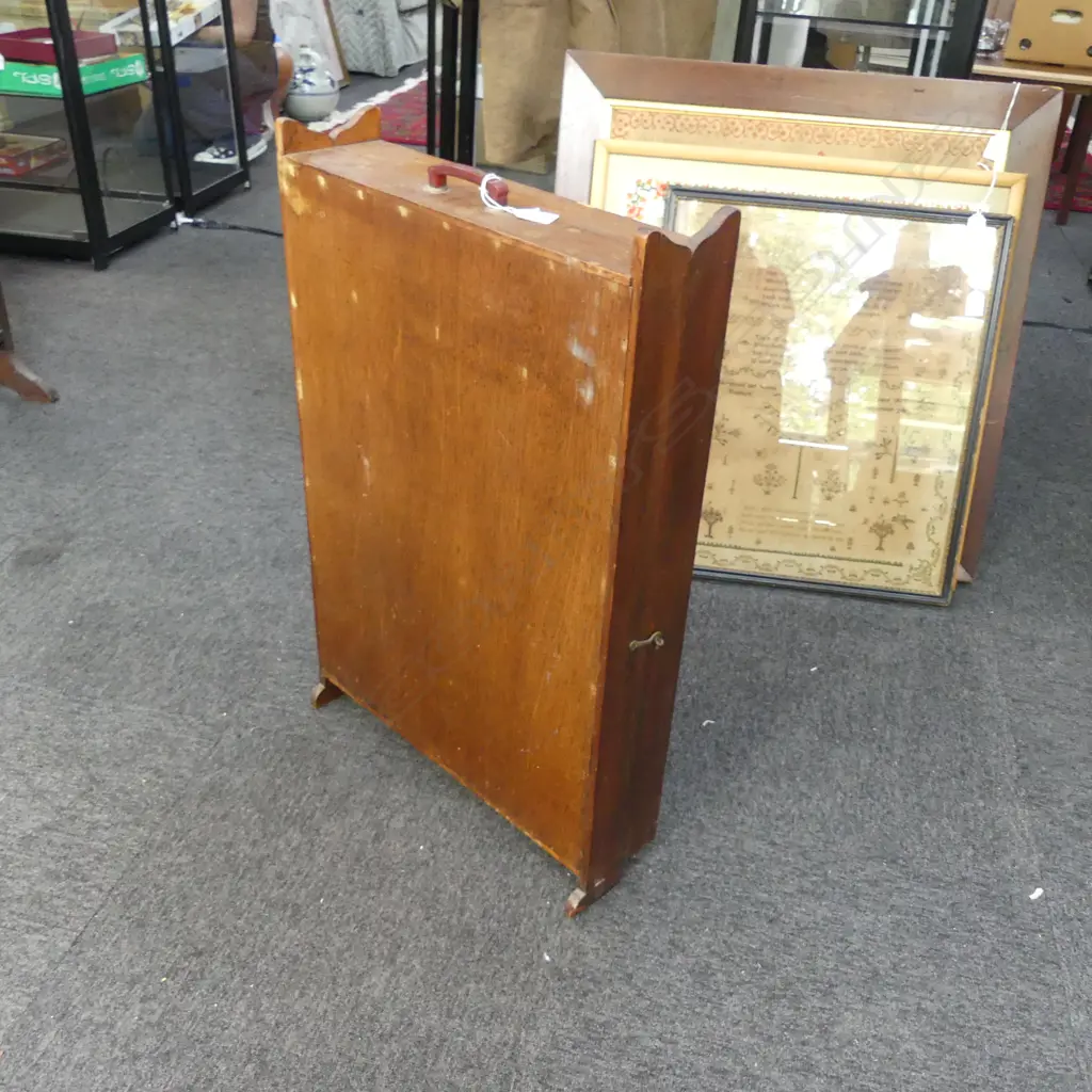 FOLDING SEWING CABINET, with contents, one leg fault 475x120x740mm Image 1++