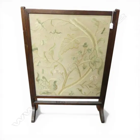EMBROIDERED FIRE SCREEN H.880 W.610mm