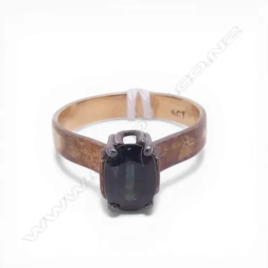 9ct GOLD & OVAL DARK SAPPHIRE RING 3gms SIZE M1/2