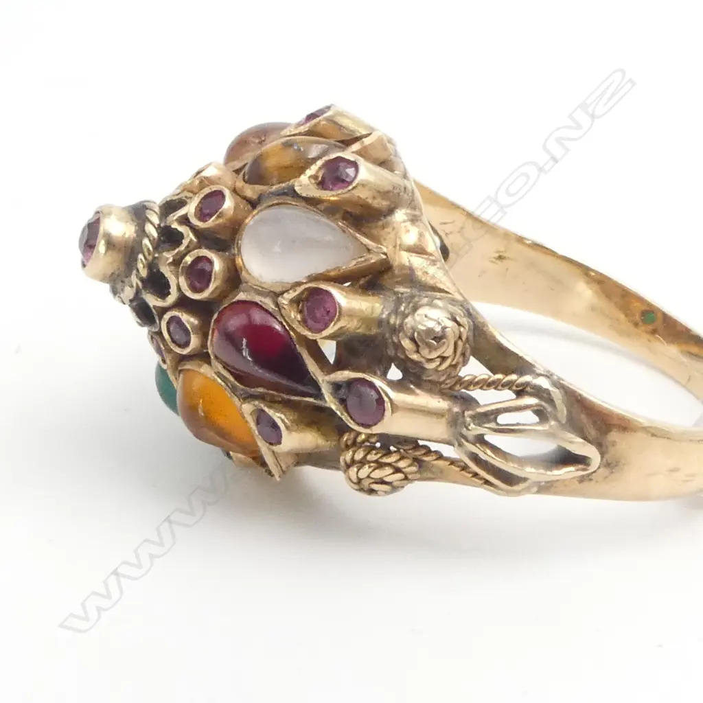 18ct GOLD GEM SET PRINCESS STYLE RING 6gms SIZE Q Image 1++