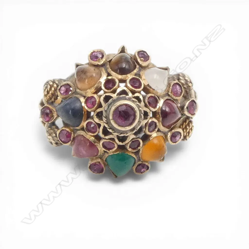 18ct GOLD GEM SET PRINCESS STYLE RING 6gms SIZE Q Image 1++