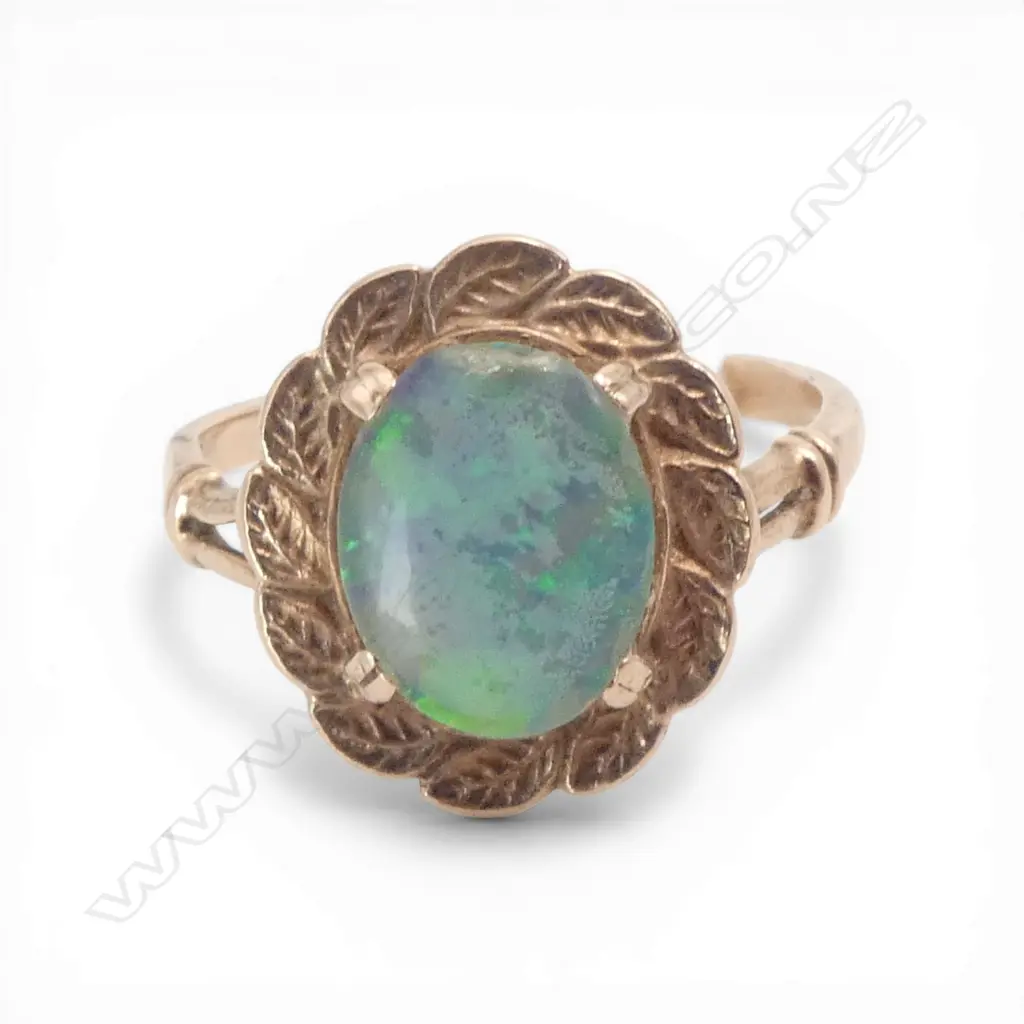 9ct ROSE GOLD & OPAL DUBLET RING small chip and stone af. 2.7gms SIZE P Image 1++