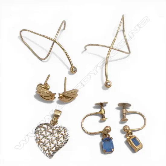 4 PRS 9ct GOLD EARRINGS + 10ct GOLD small HEART PENDANT 3.2gms