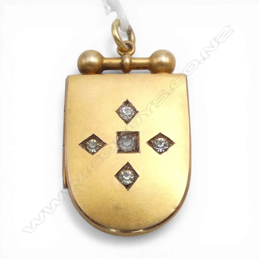 9CT GOLD WHITE STONES glued in LOCKET TOTAL WEIGHT6.3GMS Image 1++