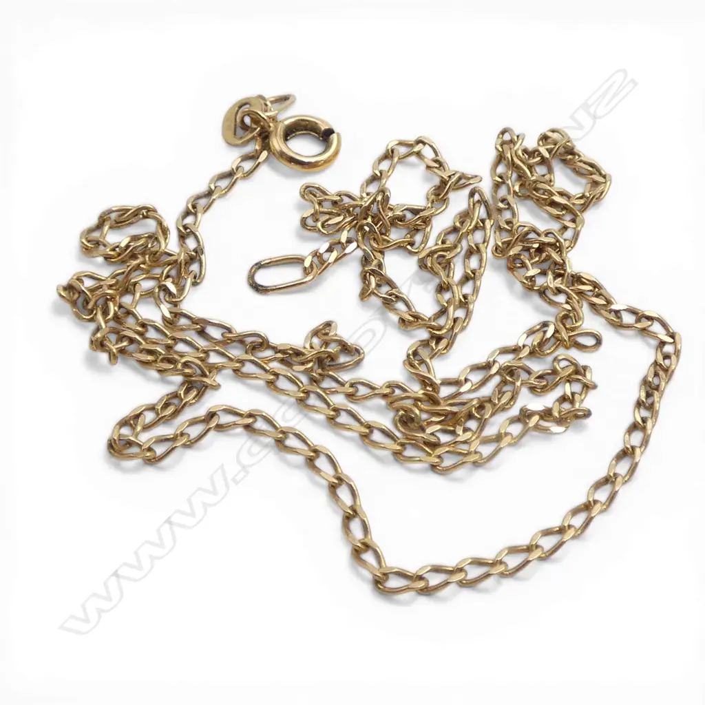 9ct GOLD CHAIN, 1.79gm, L.450mm latch ring broken Image 1++