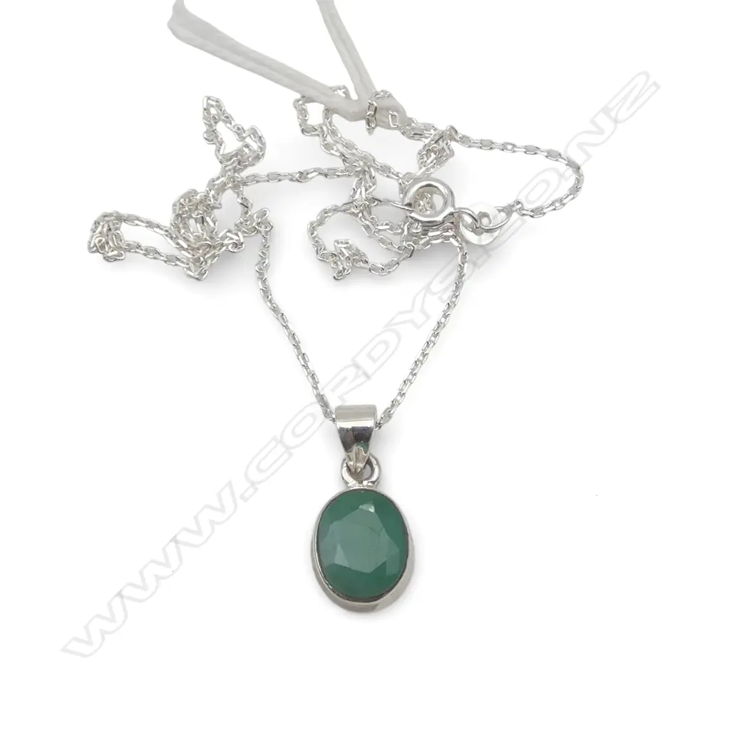 SILVER EMERALD PENDANT on SILVER CHAIN, L.440mm Image 1++