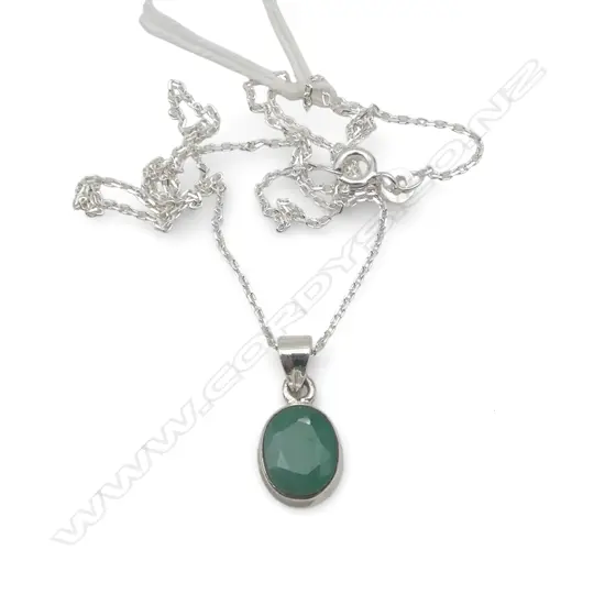 SILVER EMERALD PENDANT on SILVER CHAIN, L.440mm