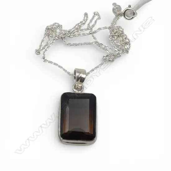 SILVER SMOKEY TOPAZ PENDANT on SILVER CHAIN, L.440mm