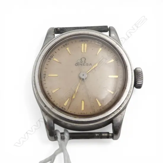 VINTAGE GENTS OMEGA WRISTWATCH GOING
