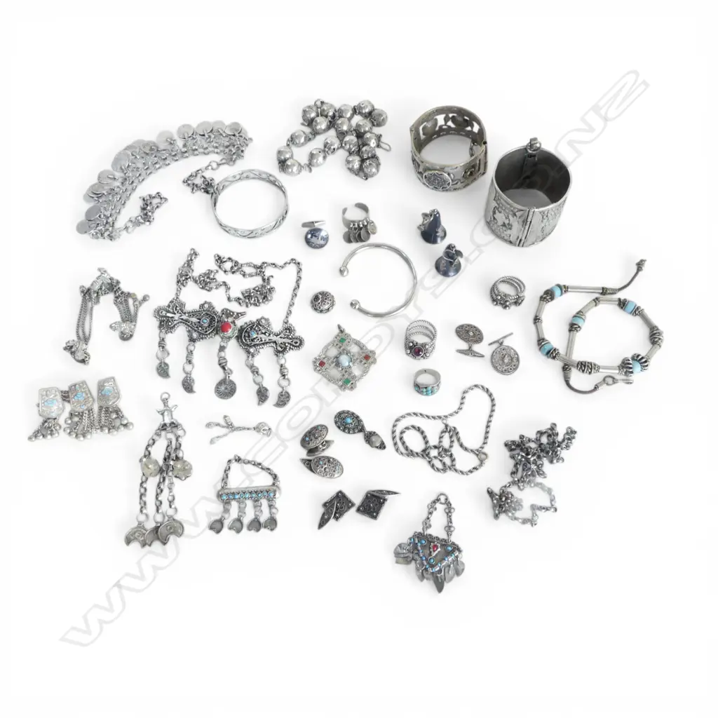 ASST. ETHNIC SILVER JEWELLERY Image 1++