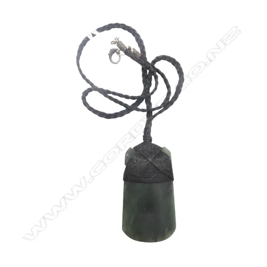 POUNAMU TOKI PENDANT lashed to plaited cord