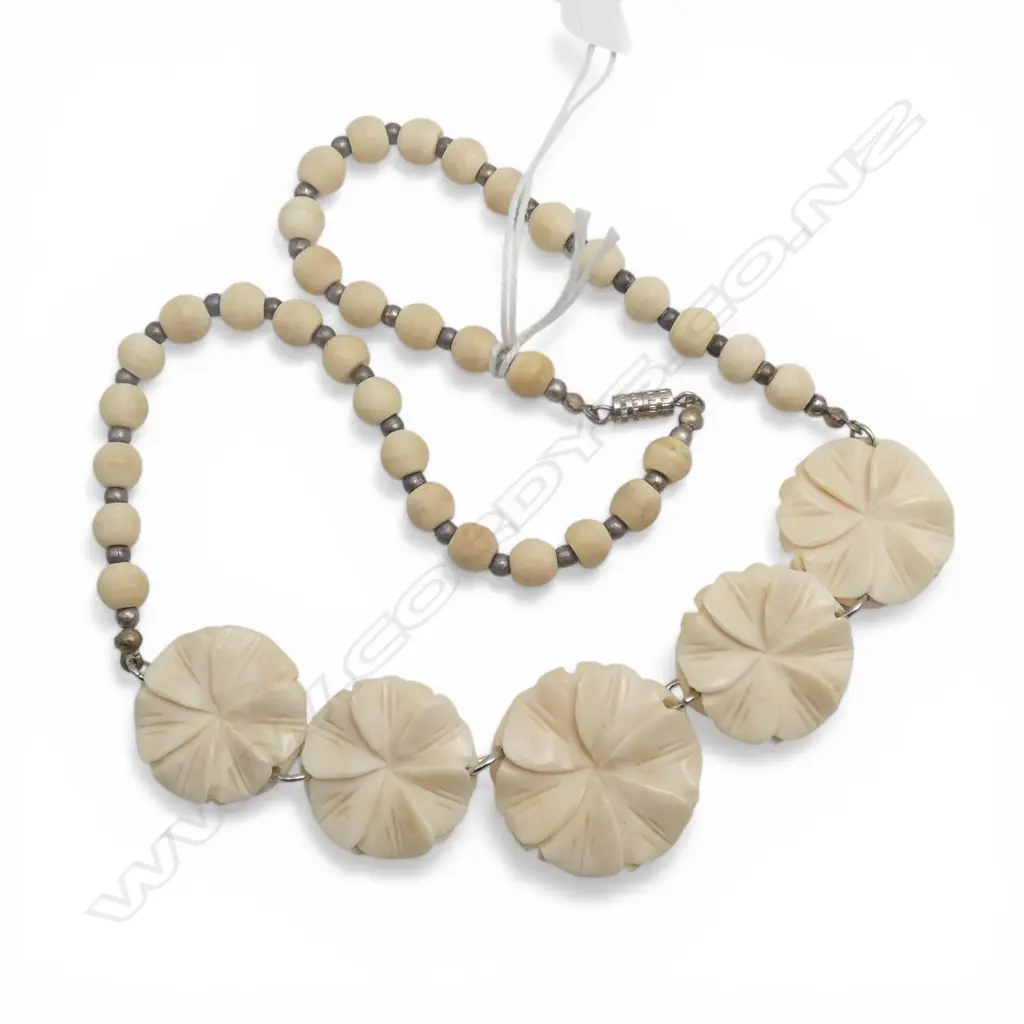 IVORY NECKLACE Image 1++
